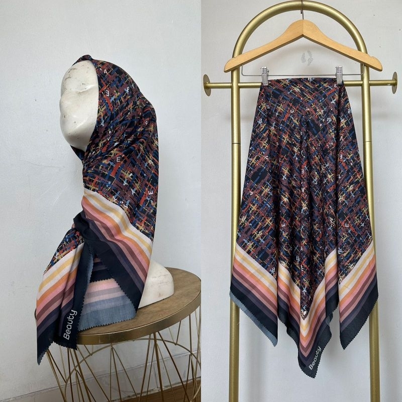 NUANSA HITAM hijab segiempat denay voal motif semarang
