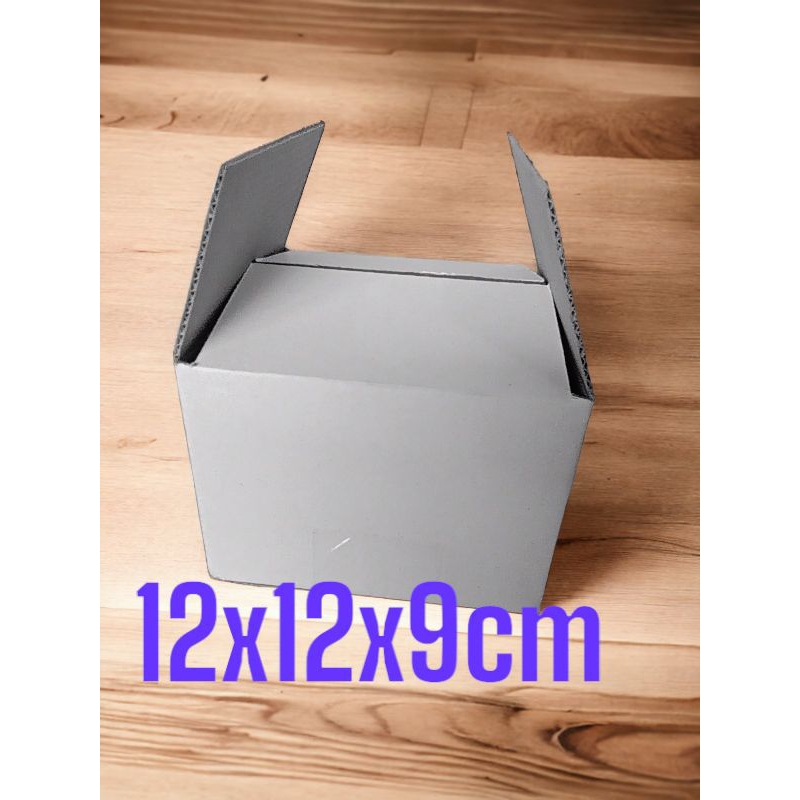 

kardus box polos putih coklat 12x12x9