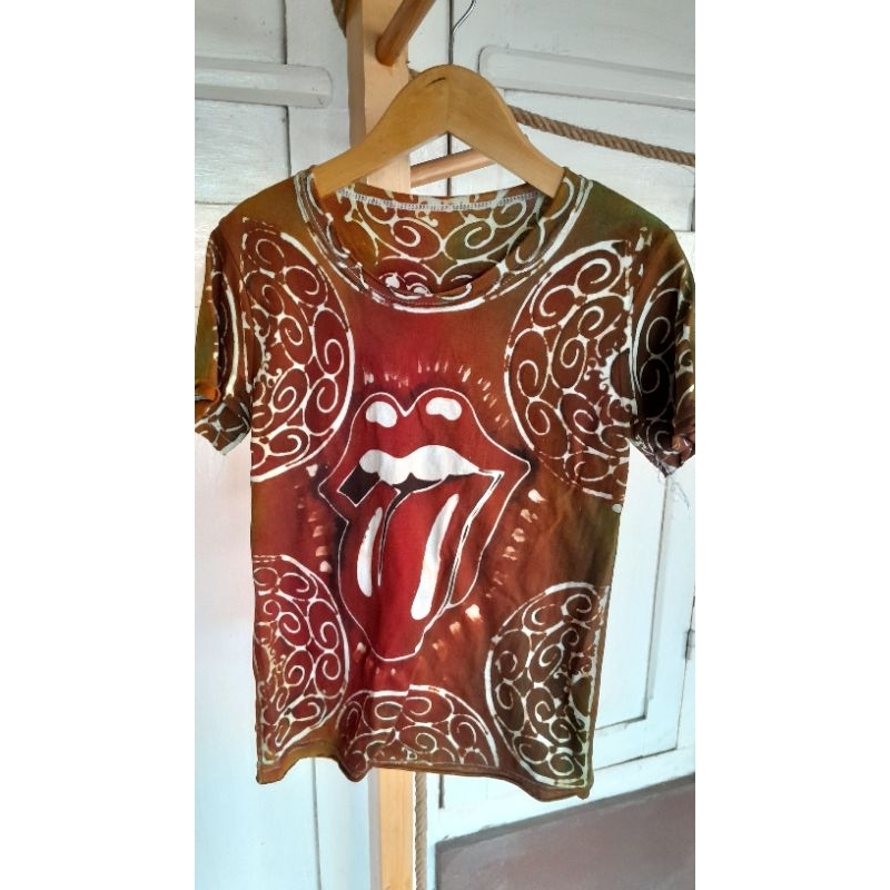 kaos anak batik lidah cap the rolling stones