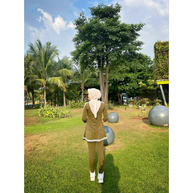 Big Sale Mix Atasan Baju Senam N Petir Army Lis Putih Dan Legging Rok Army Lis Putih Bahan Polyster