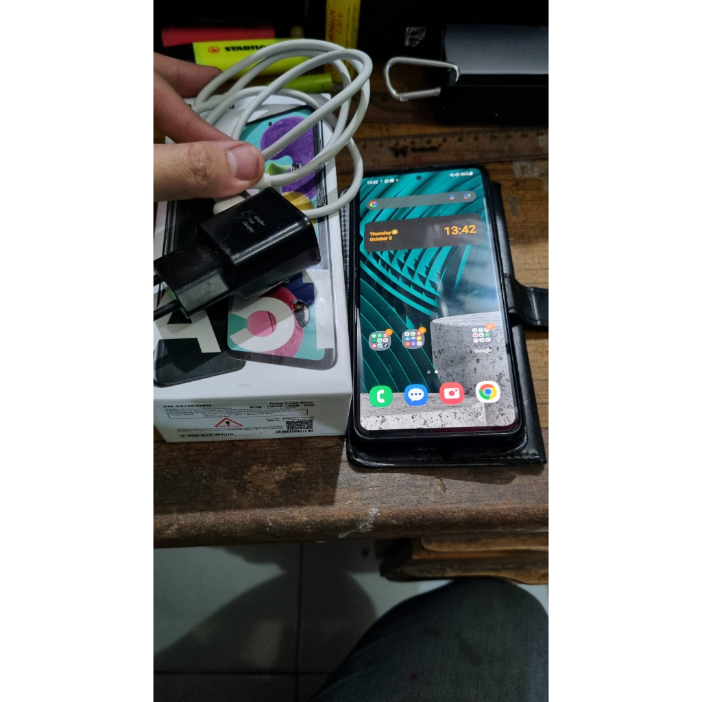 Samsung Galaxy A51 RAM 6GB ROM 128GB PRISM CRUSH BLACK FULLSET SECOND SM-A515F/DSN