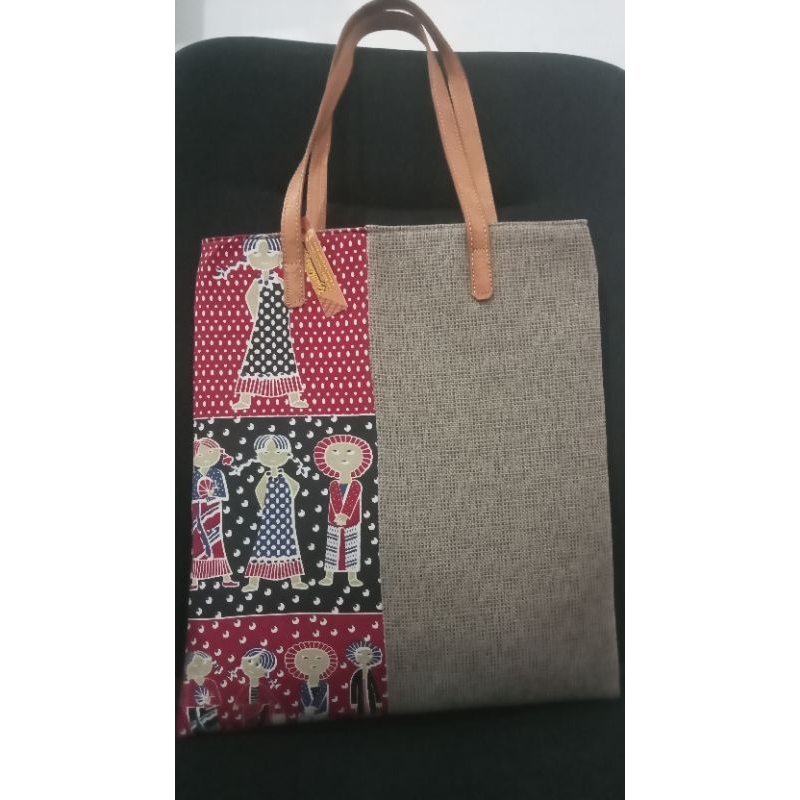 Tas Batik Unik Pjg.42cm Lbr 37cm tali kulit motif denok