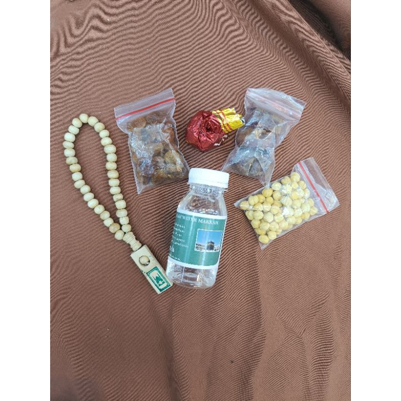 

paketan oleh oleh haji dan umrah isi 10 pcs