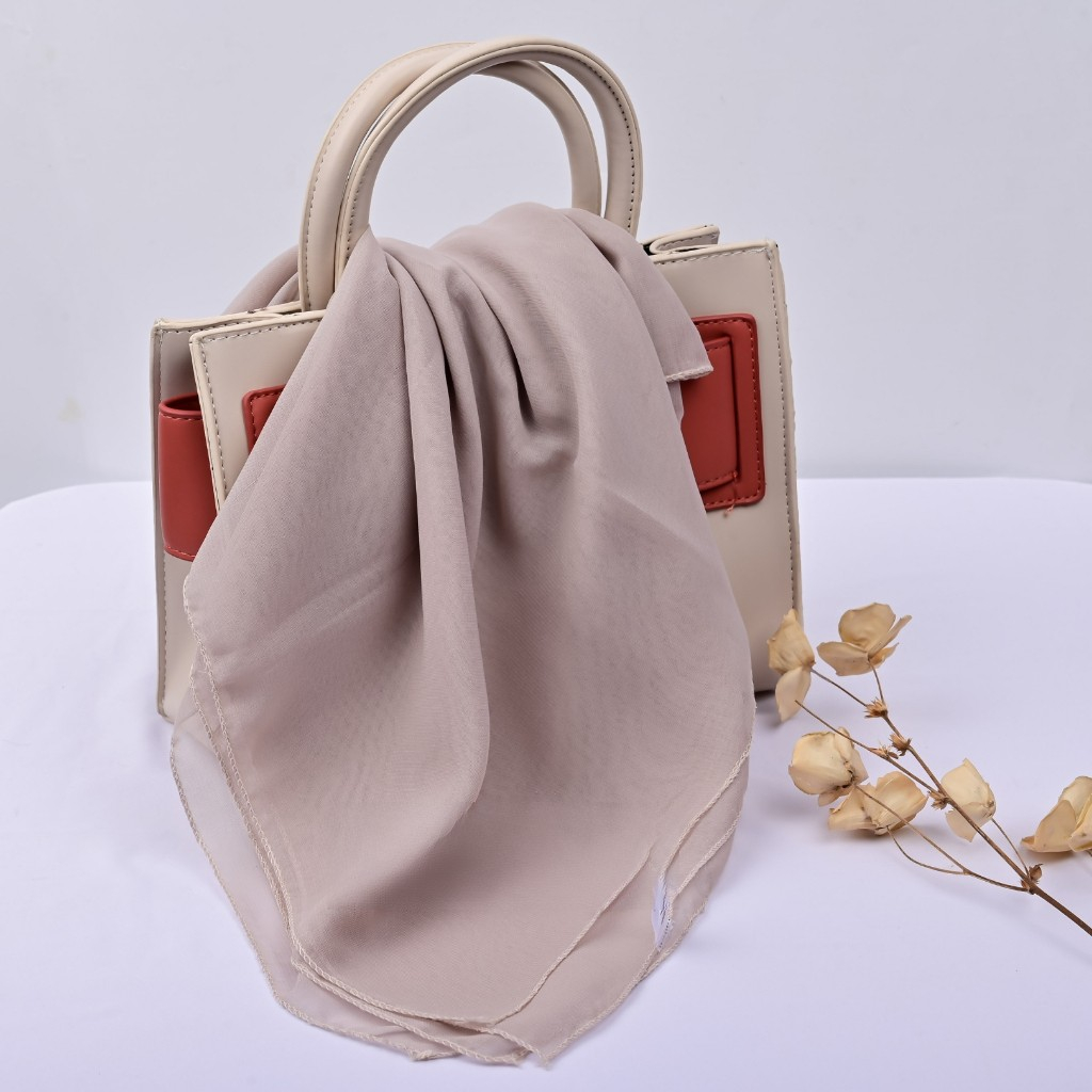 Kerudung Segiempat Polos BELLA SQUARE Hijab Pollycotton Jilbab Bela Grosir Murah "Full Warna" Latte