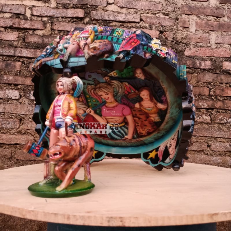 Tebok lovebird Sogon ukir Harleyquen Karakter