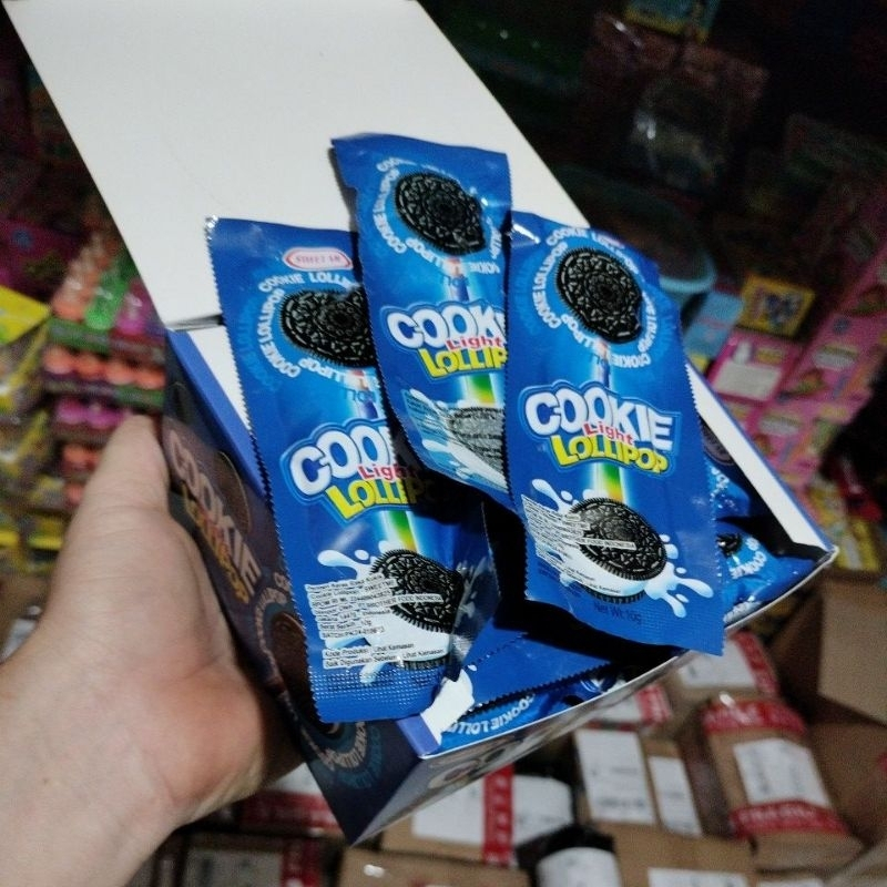 

PERMEN DLIMPOR COOKIE LOLLIPOP LAMPU harga 1 box isi 30 pics