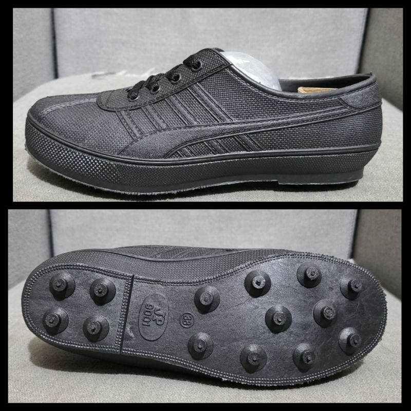Sepatu karet jp bots multifungsi  anti air sepatu bola karet sepatu pertanian dan perkebunan
