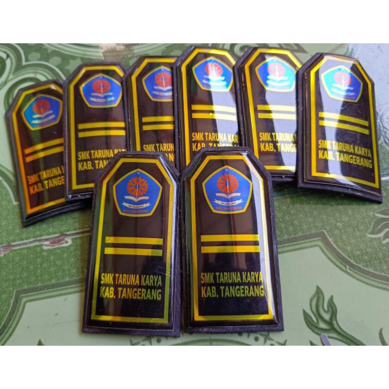 

Involet / Pangkat Pundak custom | Bet Pundak