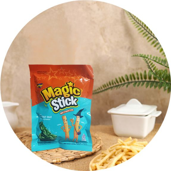 

Ay00! MAGIC STICK 30PCS SNACK ANEKARASA MURAH ENAK Rendah lemak Alami Cemilan Keripik kentang Potato