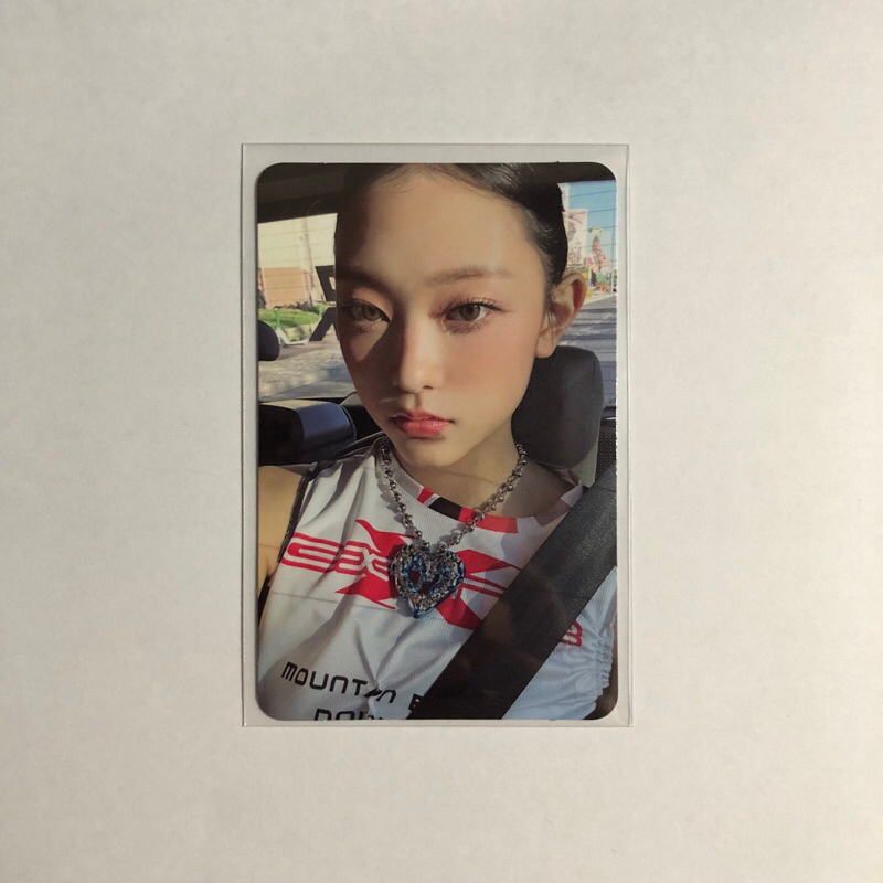 newjeans haerin get up super shy broadcast photocard