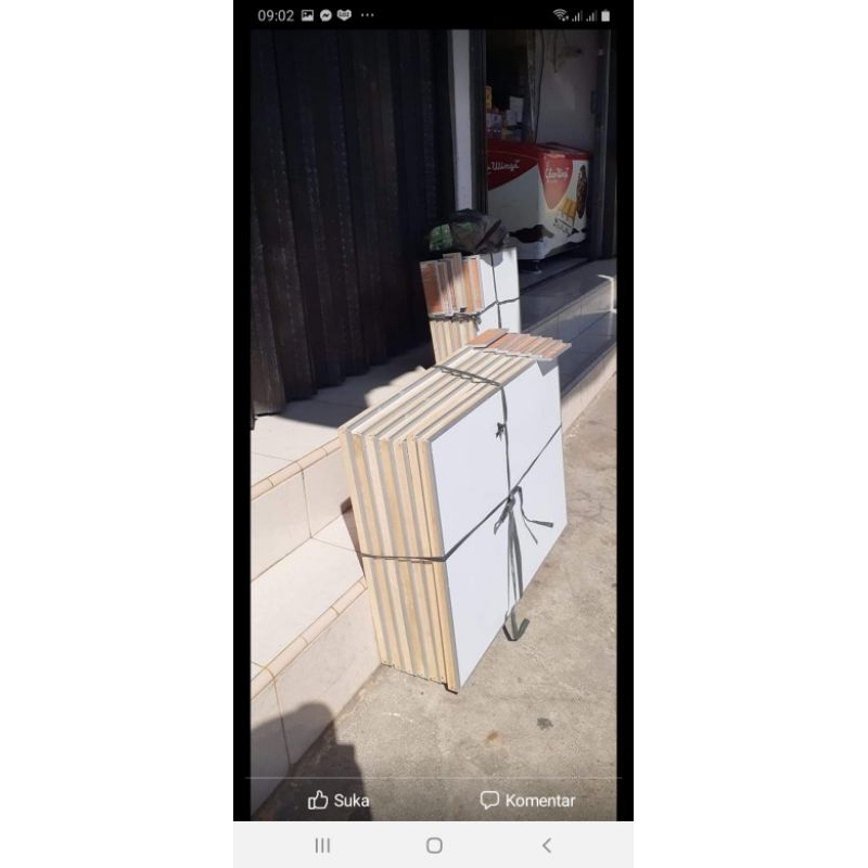 

Papan tulis / whiteboard