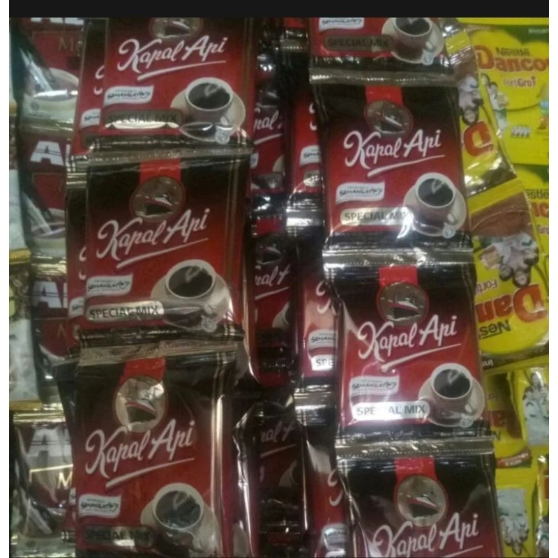 

kopi kapal api plus gula 1 renceng isi 10