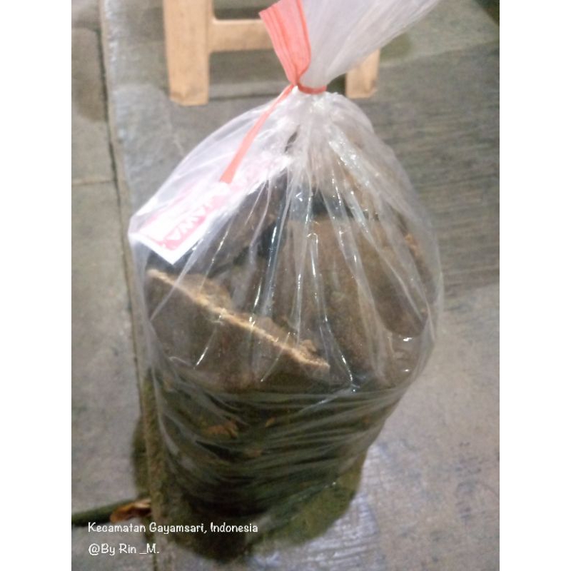 

Gula hitam 500gr(Gula batok).