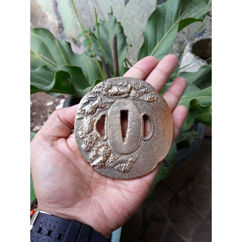 accesoris tsuba katana kuningan asli 02