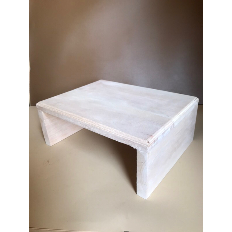 jojodog besar ,dingklik , kursi jongkok terbuat dari bahan kayu pilihan dengan ukuran P 40cm x L 30c