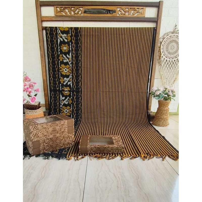 Kain Tenun Ikat Blanket Motif Lurik Halus Warna Kuning