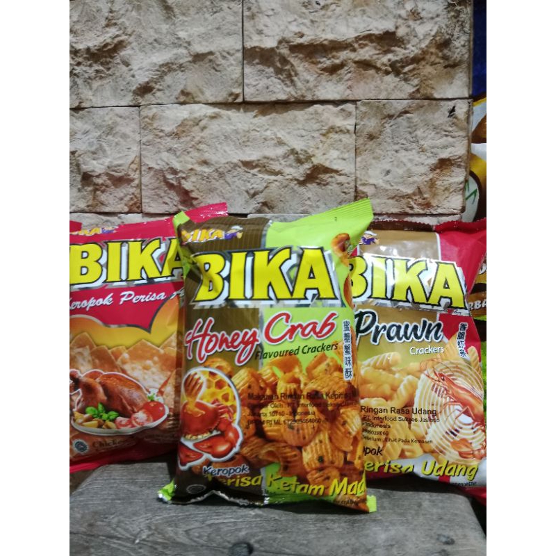 

BIKA CRACKERS 70 GRAM ( PRODUCT OF MALAYSIA)