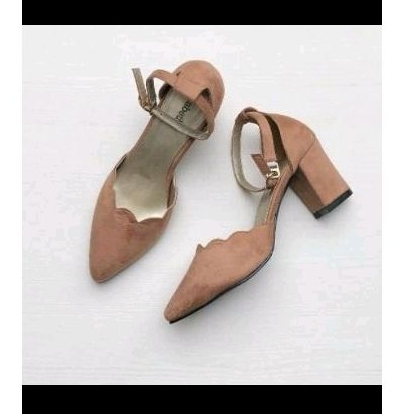 heels elizabeth new