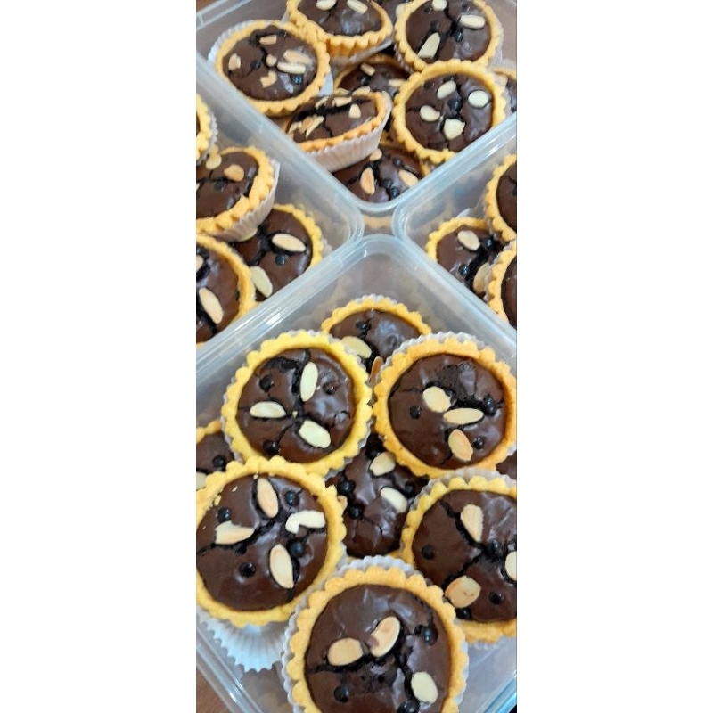 

Pie brownies chocochips almond