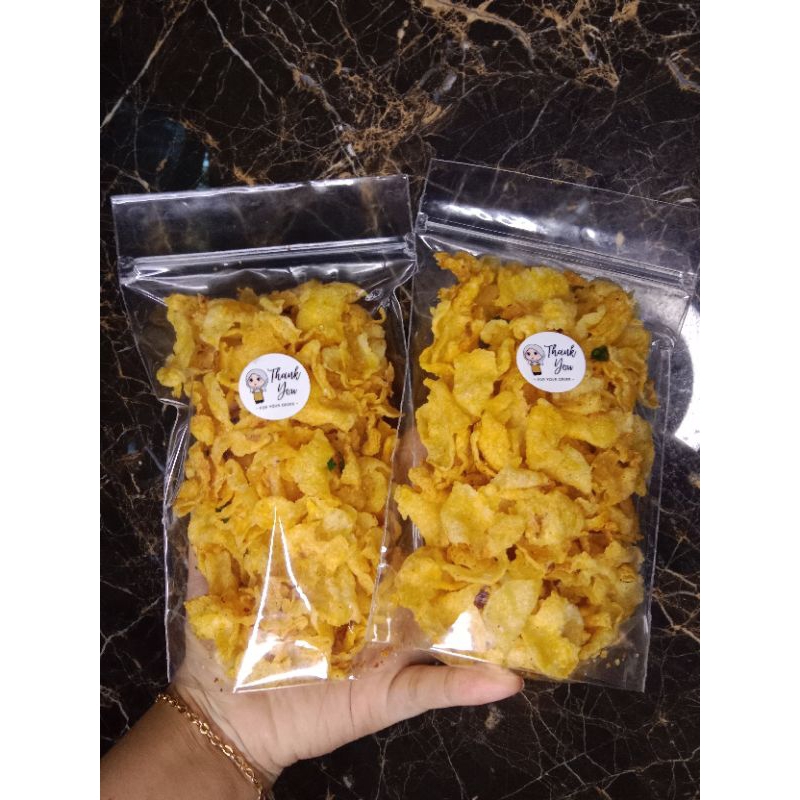 

EMPING JAGUNG PEDAS DAUN JERUK 60gram