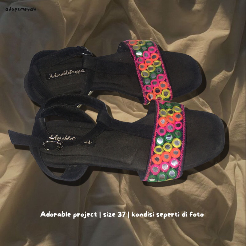 Preloved • Sepatu sandal Adorable projects size 37