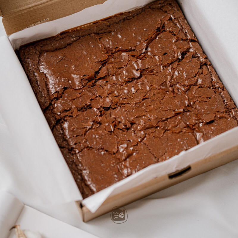 

Fudgy Brownies Big Size / 20x20cm Classic Dark Chocolate Brownies