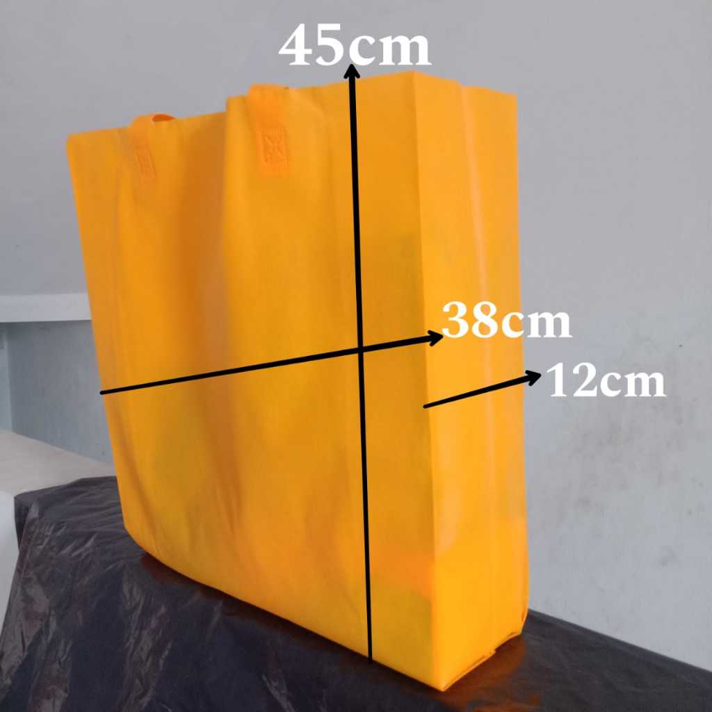 

Goodie bag hampers polos 30x40 38x45 (Isi 12pcs)