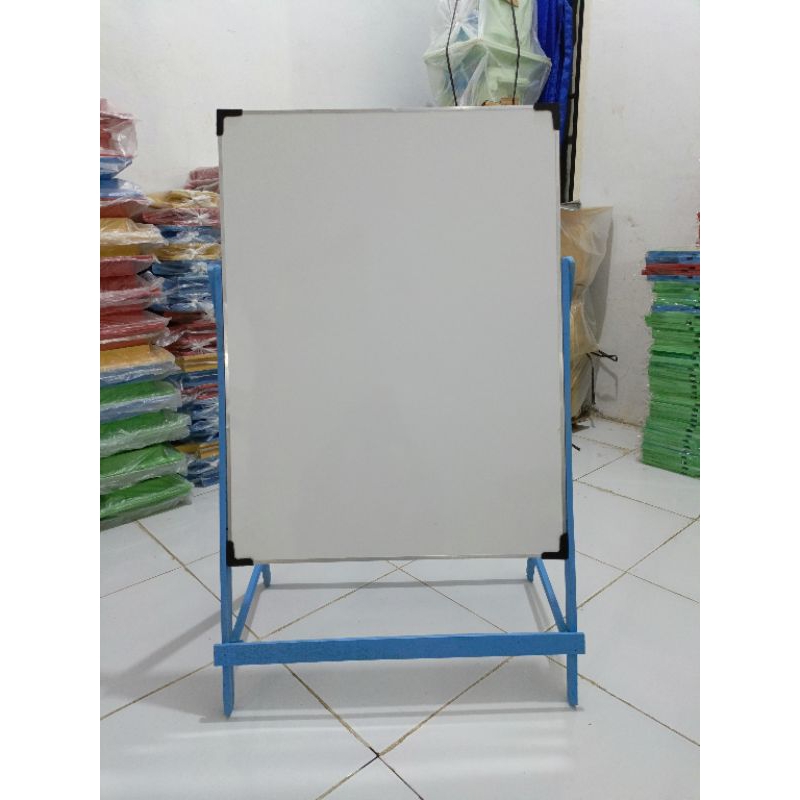 

PAPAN TULIS Whiteboard TEGAK 60*80
