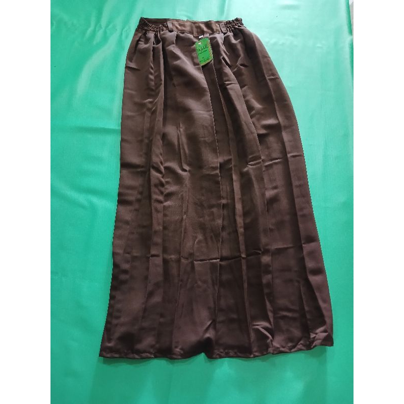 ROK SD MERAH/COKLAT BAHAN LICIN TEBAL
