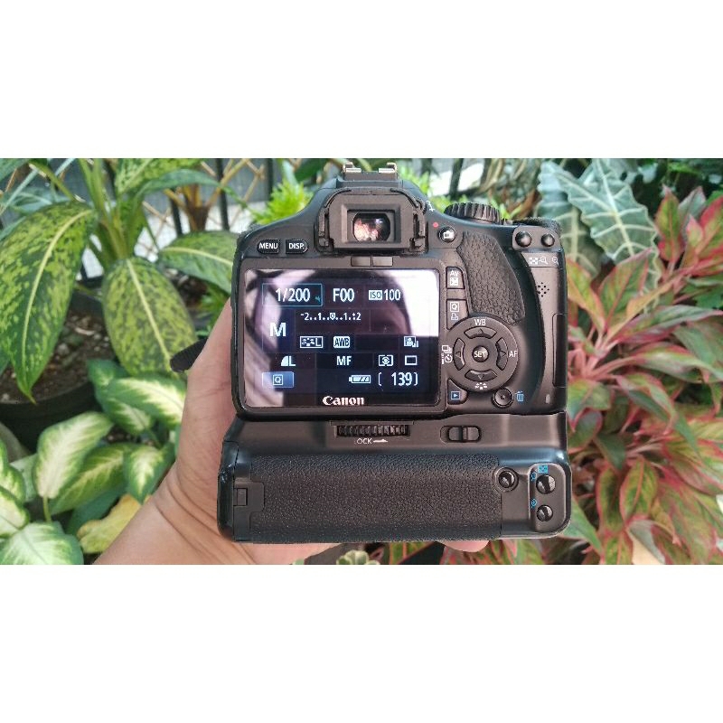 Kamera DSLR Canon EOS Kiss X4 Body Only bekas