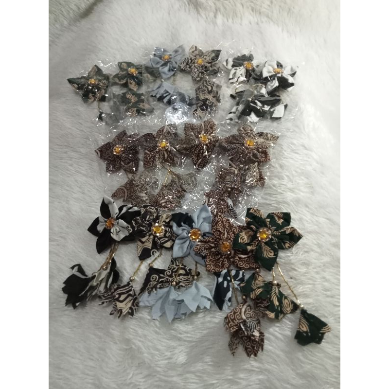 Bros Hijab motif batik / Pin motif batik / Bros Hijab aesthetic/ pin aesthetic/Bros Hijab homemade