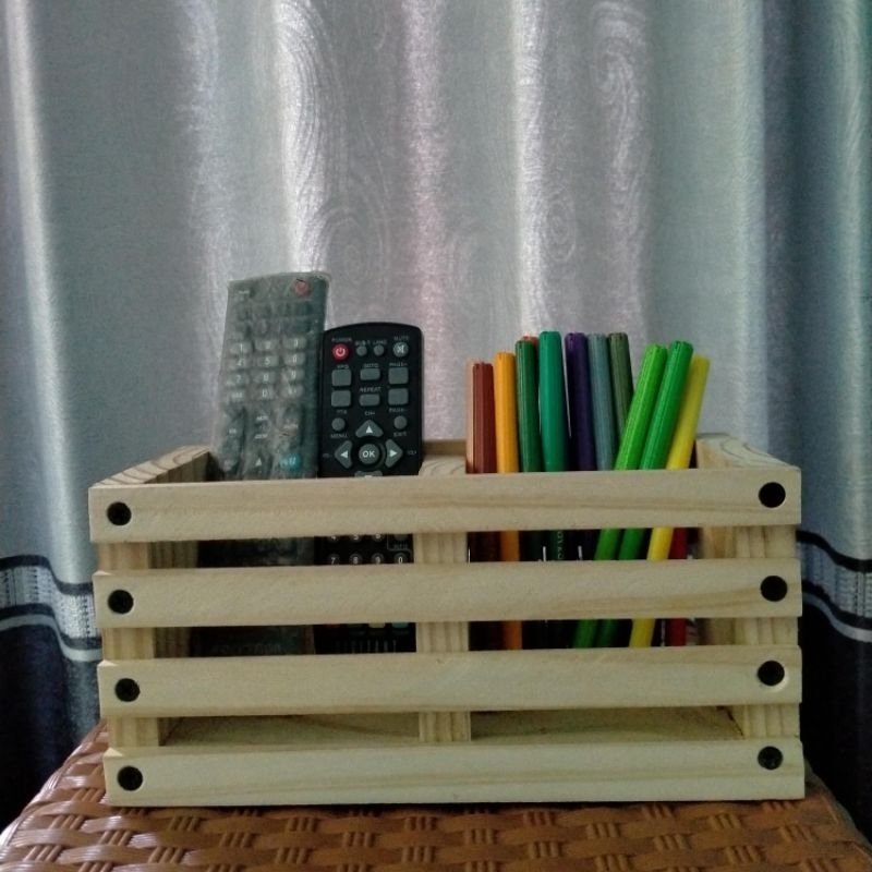 

Tempat Pensil dan Tempat Remot TV AC