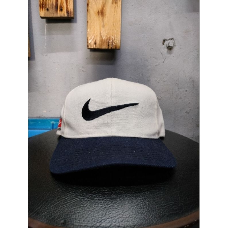 Snapback Vintage Nike Swoosh
