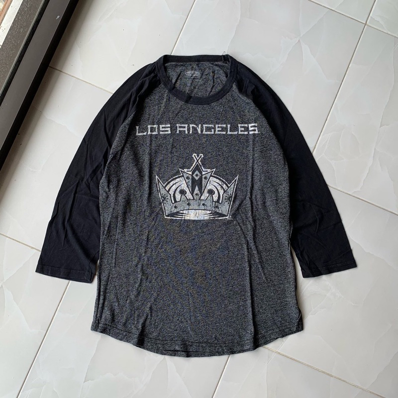 KAOS RAGLAN MAJESTIC
