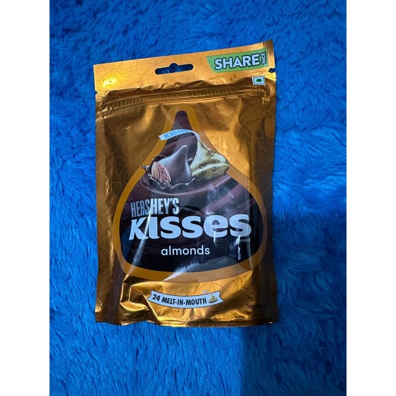 

[READY STOCK] Hersheys kisses share pack almond