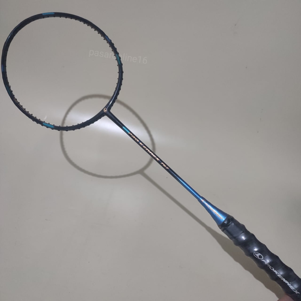 RAKET BADMINTON PRO KENNEX ISODINAMIC