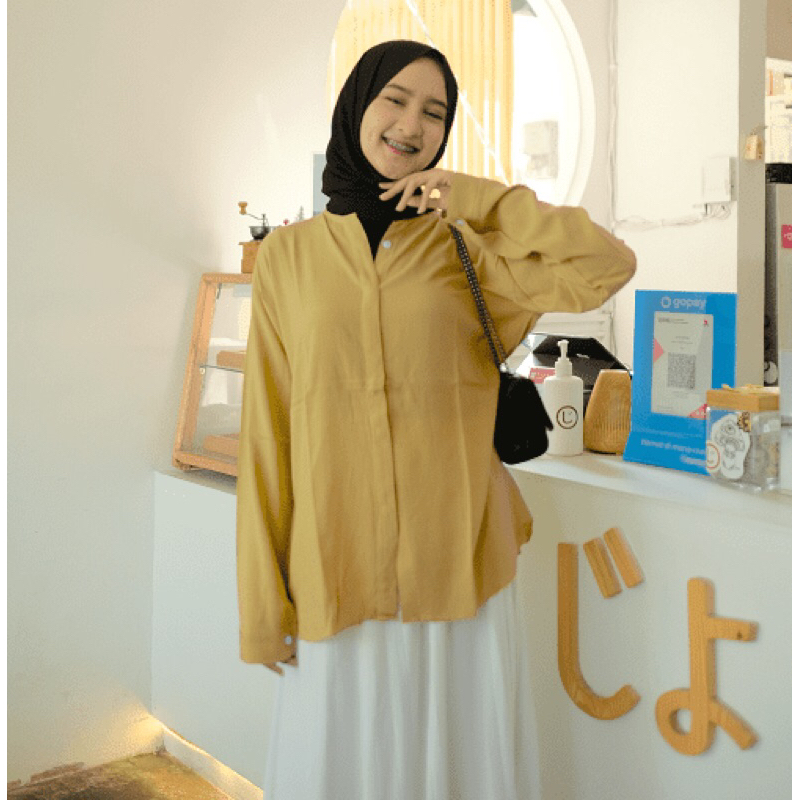 Baju Kemeja Wanita lengan panjang basic Kasual Kantor cream