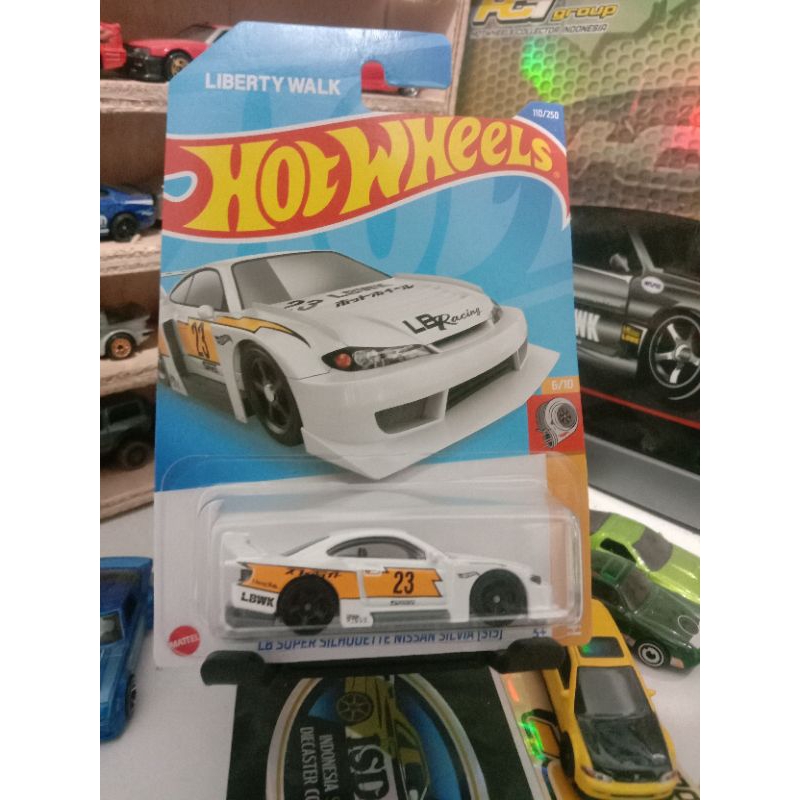 HOT WHEELS LBWK NISSAN SILVIA S15