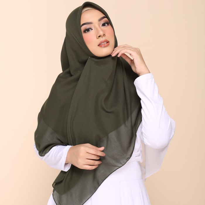 ELZATTA SCARF KEIVA VABIRA HIIJAB SEGIEMPAT POLOS JILBAB