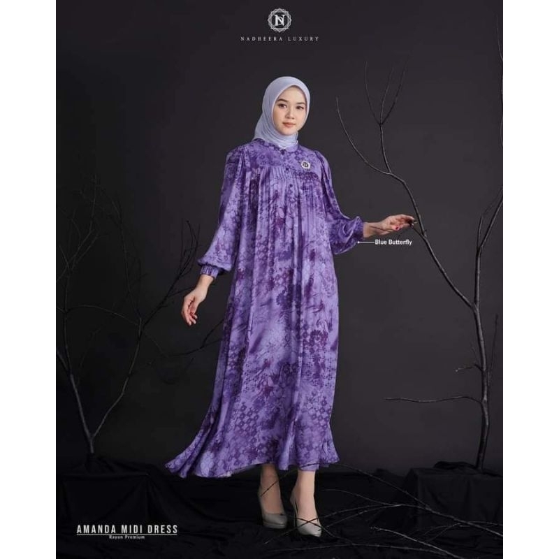 AMANDA MIDI DRESS by NADHEERA LUXURY