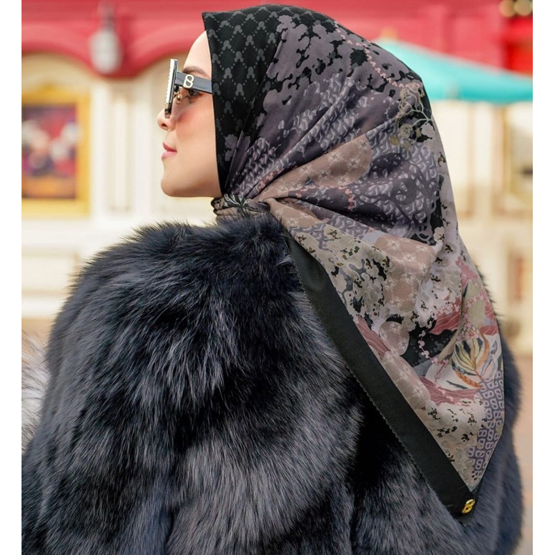 READY STOCK BUTTONSCARVES JUBILATION SERIES