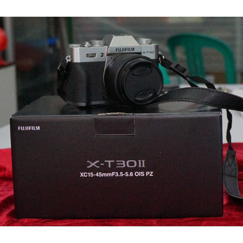 FUJIFILM XT 30 MARK II WITH KIT. SECOND .MSH BERGARANSI