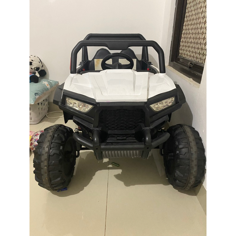 Mobil Aki exotic EJP 7726