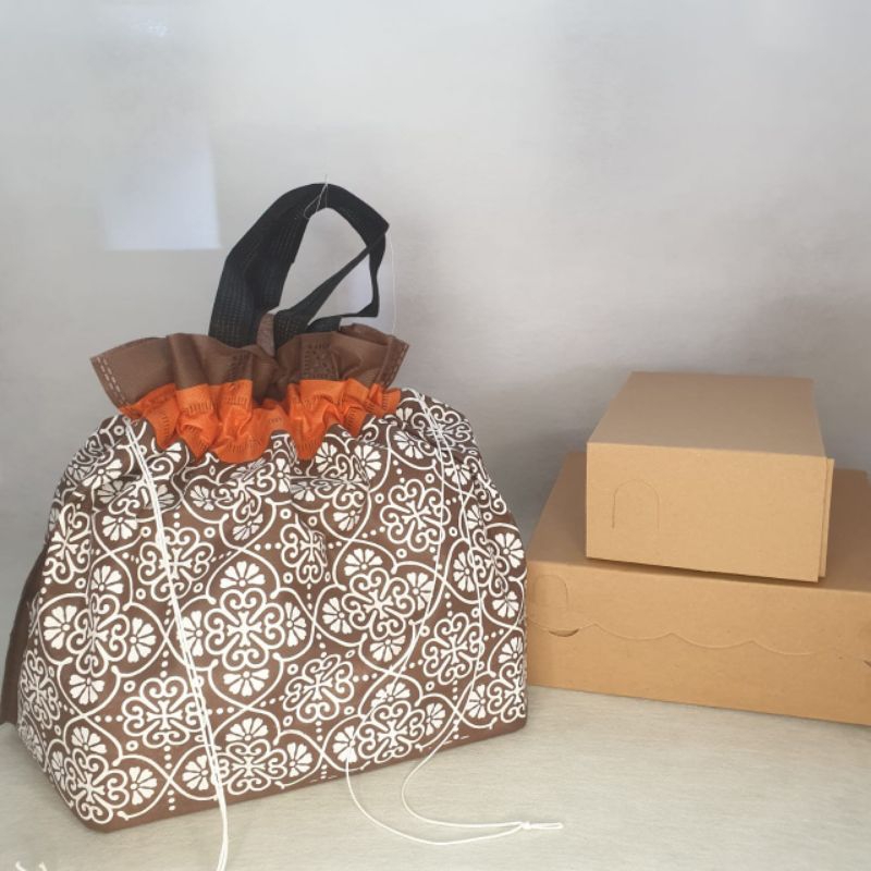 

SERUT PRESS MOTIF BOX 22x22