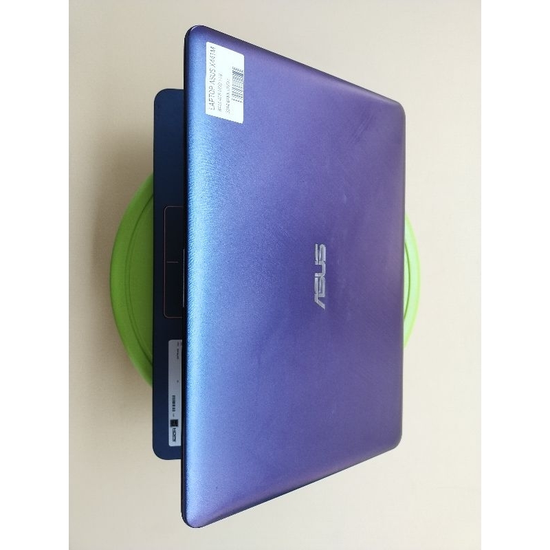 Jual cepat laptop Asus x441m keluaran terbaru RAM 4gb  harddisk 1 tera