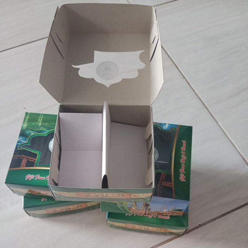 

kardus oleh² skat 3