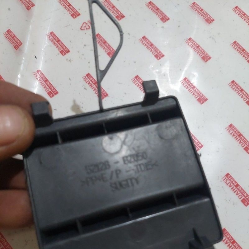 TUTUP DEREK BEMPER DEPAN DAIHATSUN GRAND MAX ORIGINAL Unnh14