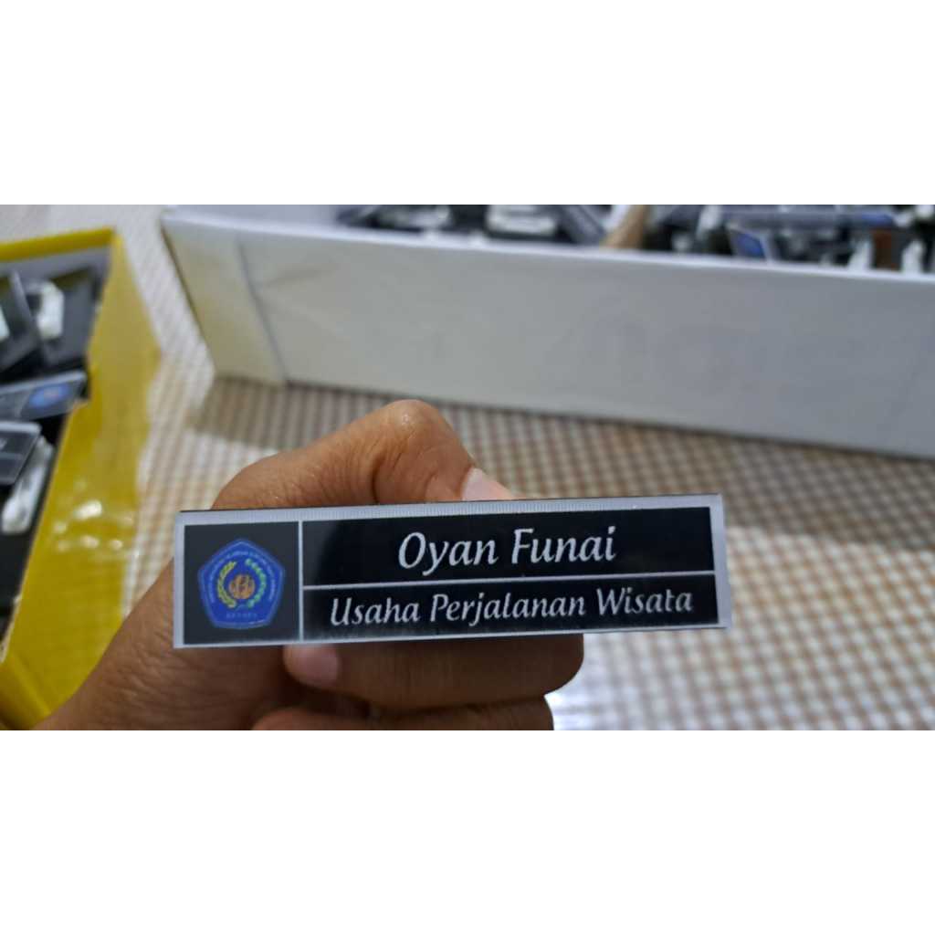 

Name Tag Akrilik / Nama Dada / Minimal order 15pcs
