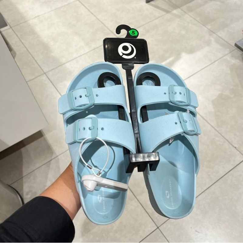 [Sz 35; 40½; 41½] Payless Cross Trekkers Sandal Slip On Light Blue  Harga Normal 239.000