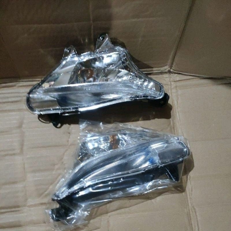 Lampu sein depan SupraX125 2007 / Front winker SupraX125 2007